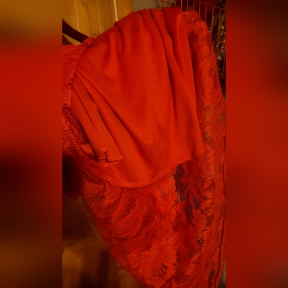 TRIXXI Small Coral Strapless Hi-Low style Lace Dress lined with belt loops EUC - Picture 3 of 8